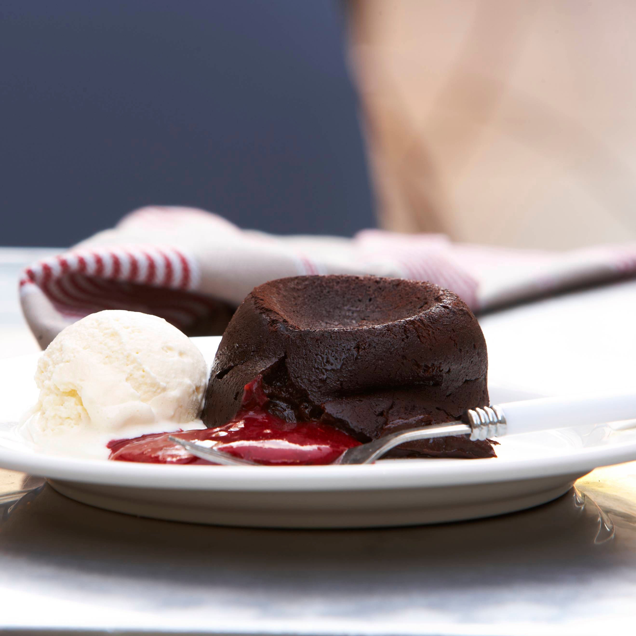 Hot Chocolate Fudge Cake Bitton